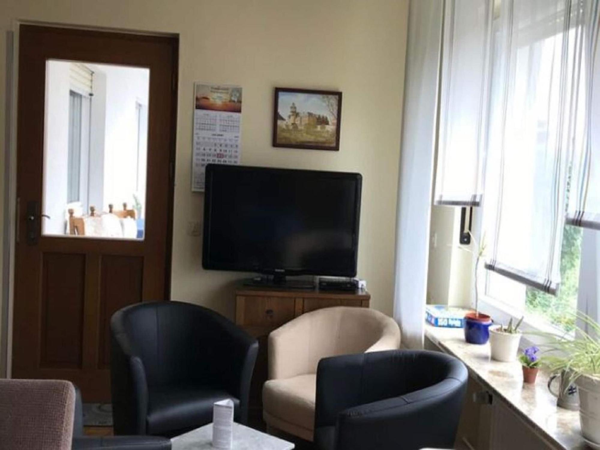 Large Detached Holiday Home In Hesse With Private Garden And Terrace هومبرغ المظهر الخارجي الصورة