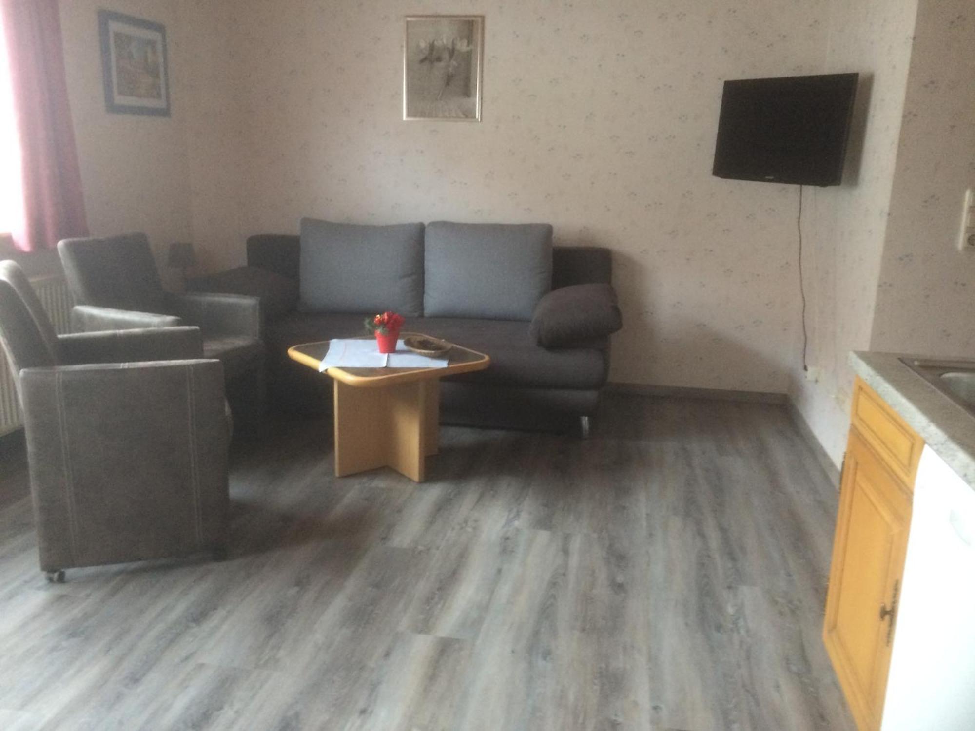 Large Detached Holiday Home In Hesse With Private Garden And Terrace هومبرغ المظهر الخارجي الصورة