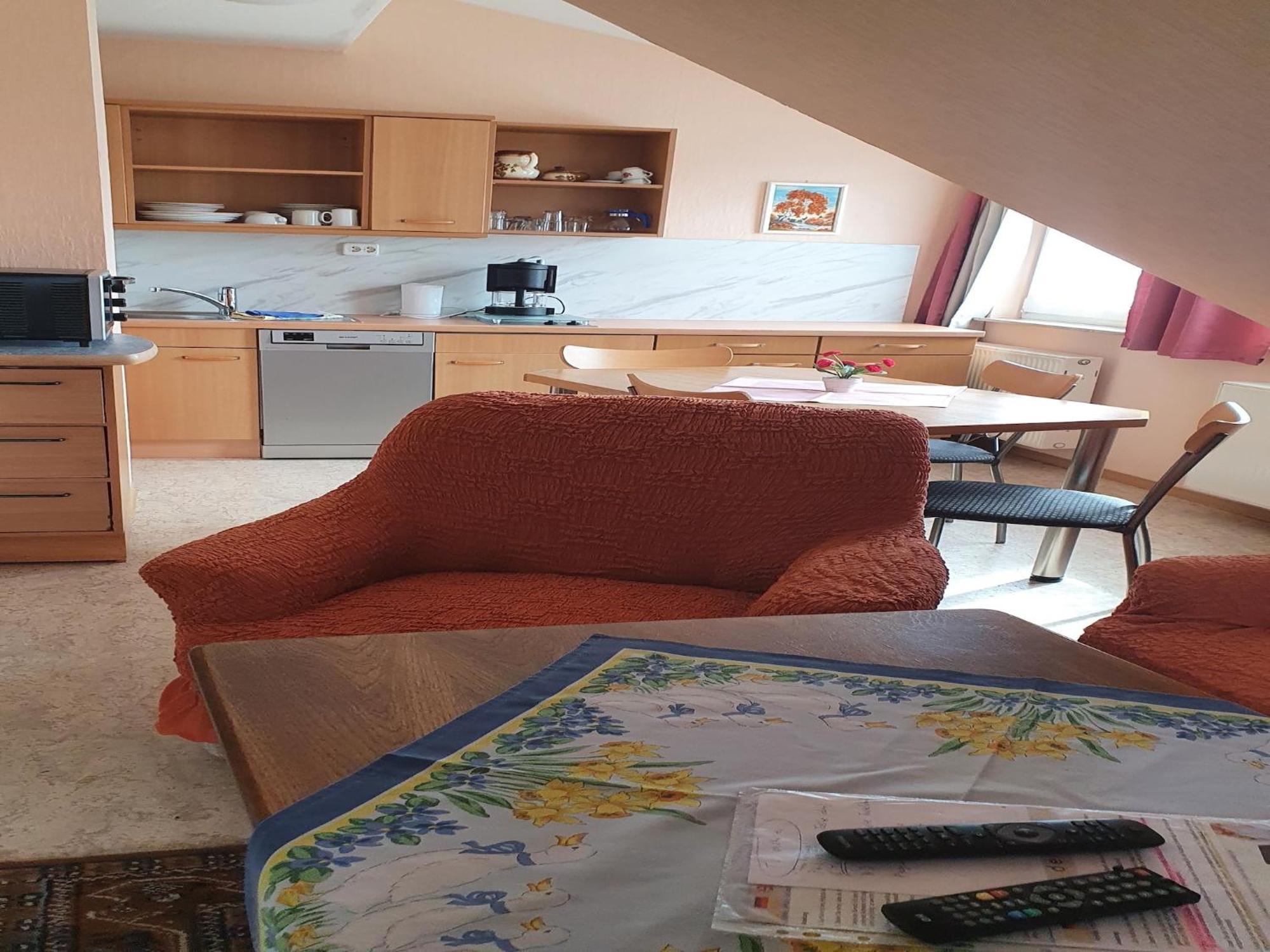 Large Detached Holiday Home In Hesse With Private Garden And Terrace هومبرغ المظهر الخارجي الصورة