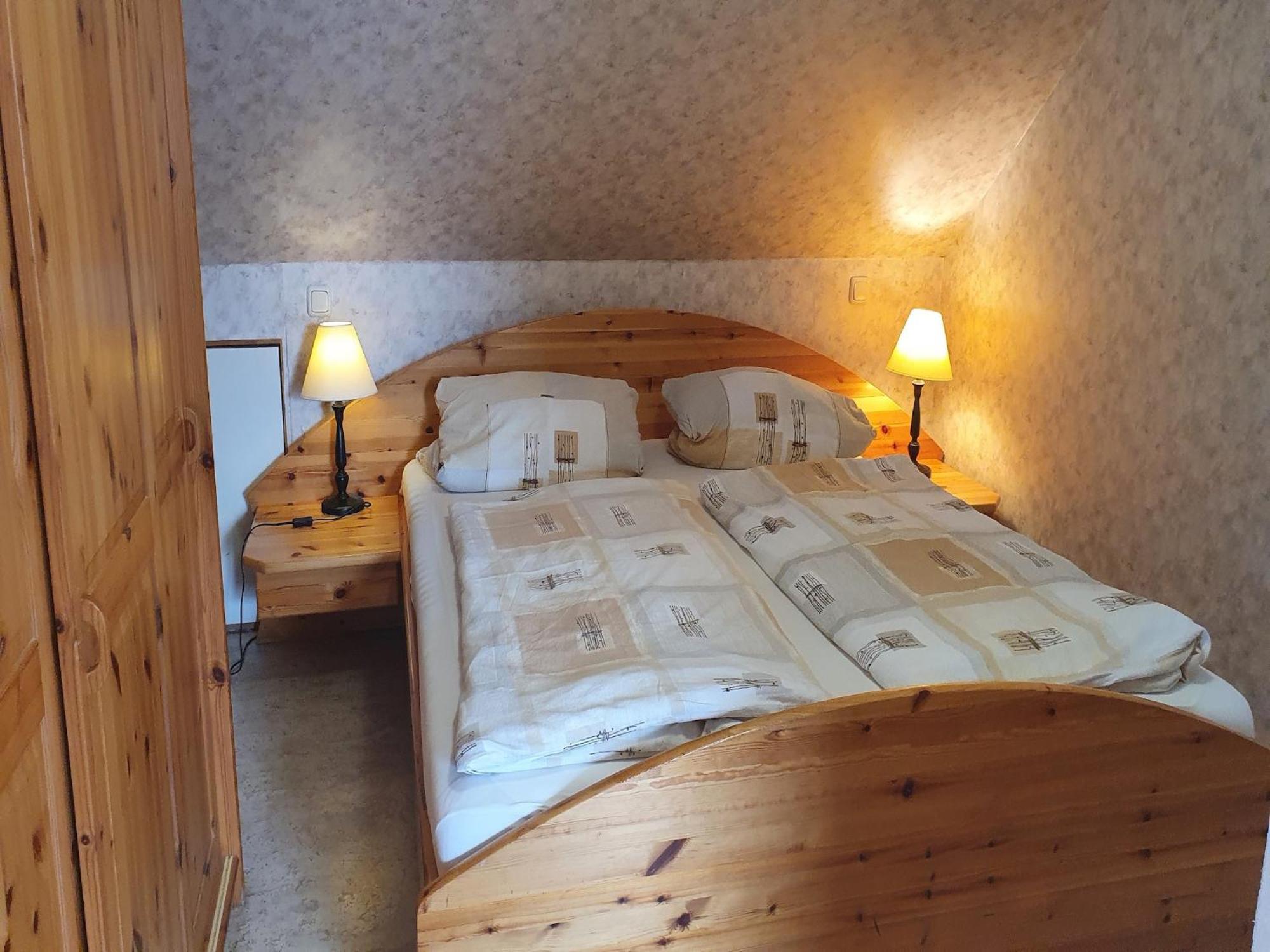 Large Detached Holiday Home In Hesse With Private Garden And Terrace هومبرغ المظهر الخارجي الصورة